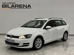 Vit Begagnad 2015 VW Golf VII Kombi | 89 900 kr (Marknadspris)