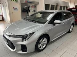 Grå Begagnad 2022 Suzuki Swace Kombi | 238 500 kr (Marknadspris)