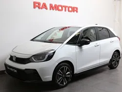 Vit Ny 2024 Honda Jazz Advance Halvkombi | 307 900 kr (Marknadspris)