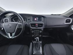 Svart Begagnad 2016 Volvo V40 Business Edition Halvkombi | 179 800 kr (Marknadspris)