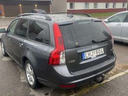 Grå Begagnad 2008 Volvo V50 Kinetic Kombi | 53 000 kr (Lite dyr)
