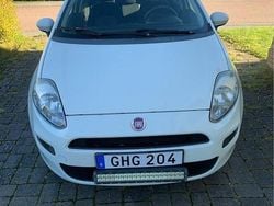 Vit Begagnad 2013 Fiat Punto Easy Halvkombi | 37 000 kr