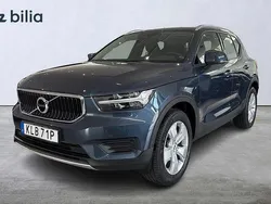 Blå Begagnad 2022 Volvo XC40 Momentum SUV | 309 900 kr (Marknadspris)