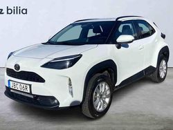 Vit Begagnad 2024 Toyota Yaris Cross SUV | 289 900 kr