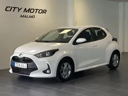 Vit Begagnad 2022 Mazda 2 Halvkombi | 187 900 kr (Marknadspris)