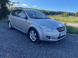 Silver Begagnad 2007 Kia Ceed 4 Halvkombi | 22 900 kr (Lite dyr)
