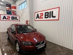 Röd Begagnad 2008 Volvo C30 Momentum Halvkombi | 39 900 kr (Marknadspris)