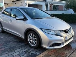 Silver Begagnad 2013 Honda Civic Sport Halvkombi | 54 900 kr (Marknadspris)