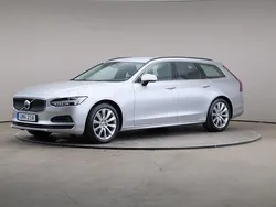 Silver Begagnad 2022 Volvo V90 Momentum Kombi | 329 000 kr (Marknadspris)