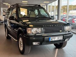 Mörkgrön (grön) Begagnad 2001 Land Rover Range Rover SUV | 179 900 kr