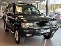 Mörkgrön (grön) Begagnad 2001 Land Rover Range Rover SUV | 179 900 kr