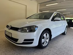 Vit Begagnad 2016 VW Golf VII Halvkombi | 146 900 kr (Marknadspris)