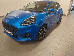Blå Begagnad 2020 Ford Puma Gen-E ST-Line SUV | 159 900 kr (Marknadspris)