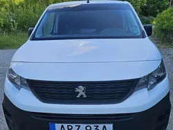 Vit Begagnad 2020 Peugeot Partner Minibuss | 89 000 kr (Bra pris)