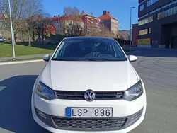 Vit Begagnad 2011 VW Polo Halvkombi | 65 000 kr (Marknadspris)