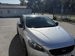 Silver Begagnad 2016 Volvo V40 Kinetic Kombi | 125 000 kr (Marknadspris)