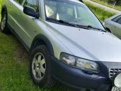 Grå Begagnad 2002 Volvo XC70 Business Edition SUV | 19 000 kr (Marknadspris)