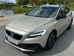 Brun Begagnad 2017 Volvo V40 CC Business Edition Kombi | 199 500 kr (Marknadspris)
