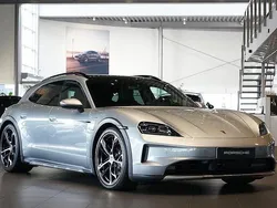 Silver Ny 2024 Porsche Taycan Cross Turismo Sedan | 1 427 900 kr (Superpris)