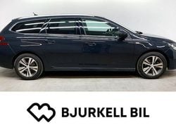 Grå Begagnad 2017 Peugeot 308 Active Kombi | 117 900 kr (Marknadspris)
