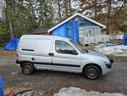 Grå Begagnad 2006 Peugeot Partner Minibuss | 10 000 kr (Bra pris)