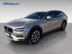 Grå Begagnad 2023 Volvo V90 CC Plus Kombi | 489 500 kr (Dyr)