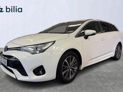 Vit Begagnad 2016 Toyota Avensis Active Kombi | 149 000 kr (Marknadspris)