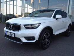 Vit Begagnad 2018 Volvo XC40 Inscription SUV | 299 000 kr (Marknadspris)