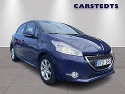Mörkblå Begagnad 2013 Peugeot 208 Halvkombi | 64 800 kr (Marknadspris)