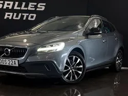 Grå Begagnad 2019 Volvo V40 CC Momentum Kombi | 174 900 kr (Marknadspris)