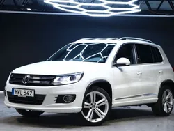 Vit Begagnad 2016 VW Tiguan R-line SUV | 169 900 kr (Superpris)