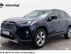 Mörkblå Begagnad 2018 Toyota RAV4 Hybrid Executive SUV | 259 800 kr (Marknadspris)