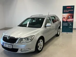 Silver Begagnad 2011 Skoda Octavia Elegance Kombi | 69 800 kr (Marknadspris)