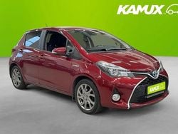 Röd Begagnad 2017 Toyota Yaris Hybrid Halvkombi | 143 900 kr (Marknadspris)