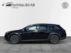 Svart (svart metallic) Begagnad 2017 Opel Insignia Country Tourer Business Kombi | 164 900 kr (Lite dyr)