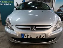 Ljusgrå (grå) Begagnad 2005 Peugeot 307 CC Cab | 39 900 kr (Marknadspris)