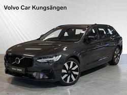 Grå Begagnad 2024 Volvo V90 Plus Kombi | 499 900 kr (Marknadspris)