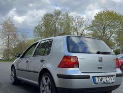 Silver Begagnad 2003 VW Golf IV Halvkombi | 45 000 kr