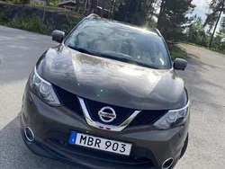 Brun Begagnad 2015 Nissan Qashqai SUV | 135 000 kr (Marknadspris)