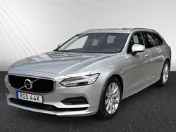 Silver Begagnad 2018 Volvo V90 Momentum Kombi | 239 800 kr (Marknadspris)