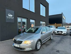 Ljusbrun Begagnad 2010 Skoda Superb Ambition Halvkombi | 59 000 kr (Marknadspris)