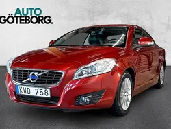 Mörkröd (röd) Begagnad 2010 Volvo C70 Momentum Cab | 129 900 kr (Marknadspris)