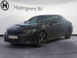 Svart Begagnad 2023 BMW 330e M Sport Sedan | 484 800 kr (Marknadspris)