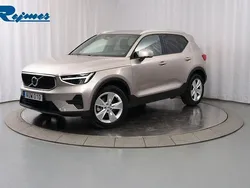 Ljusgrå Begagnad 2023 Volvo XC40 Core SUV | 349 900 kr (Bra pris)