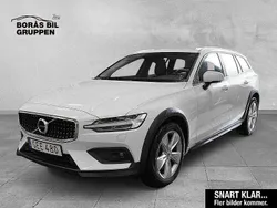 Vit Begagnad 2020 Volvo V60 CC Kombi | 269 000 kr (Marknadspris)