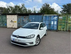 Vit Begagnad 2018 VW Golf VII Kombi | 60 000 kr