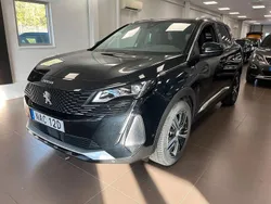 Svart Begagnad 2024 Peugeot 3008 GT SUV | 259 000 kr (Bra pris)