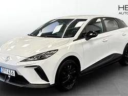 Vit (white) Begagnad 2023 MG MG4 EV Halvkombi | 249 900 kr (Marknadspris)