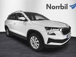 Vit (moon white metallic) Begagnad 2023 Skoda Karoq Style SUV | 284 900 kr (Marknadspris)