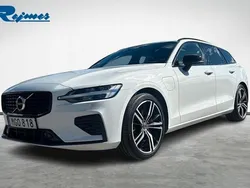 Vit Begagnad 2022 Volvo V60 R-Design Kombi | 399 900 kr (Marknadspris)